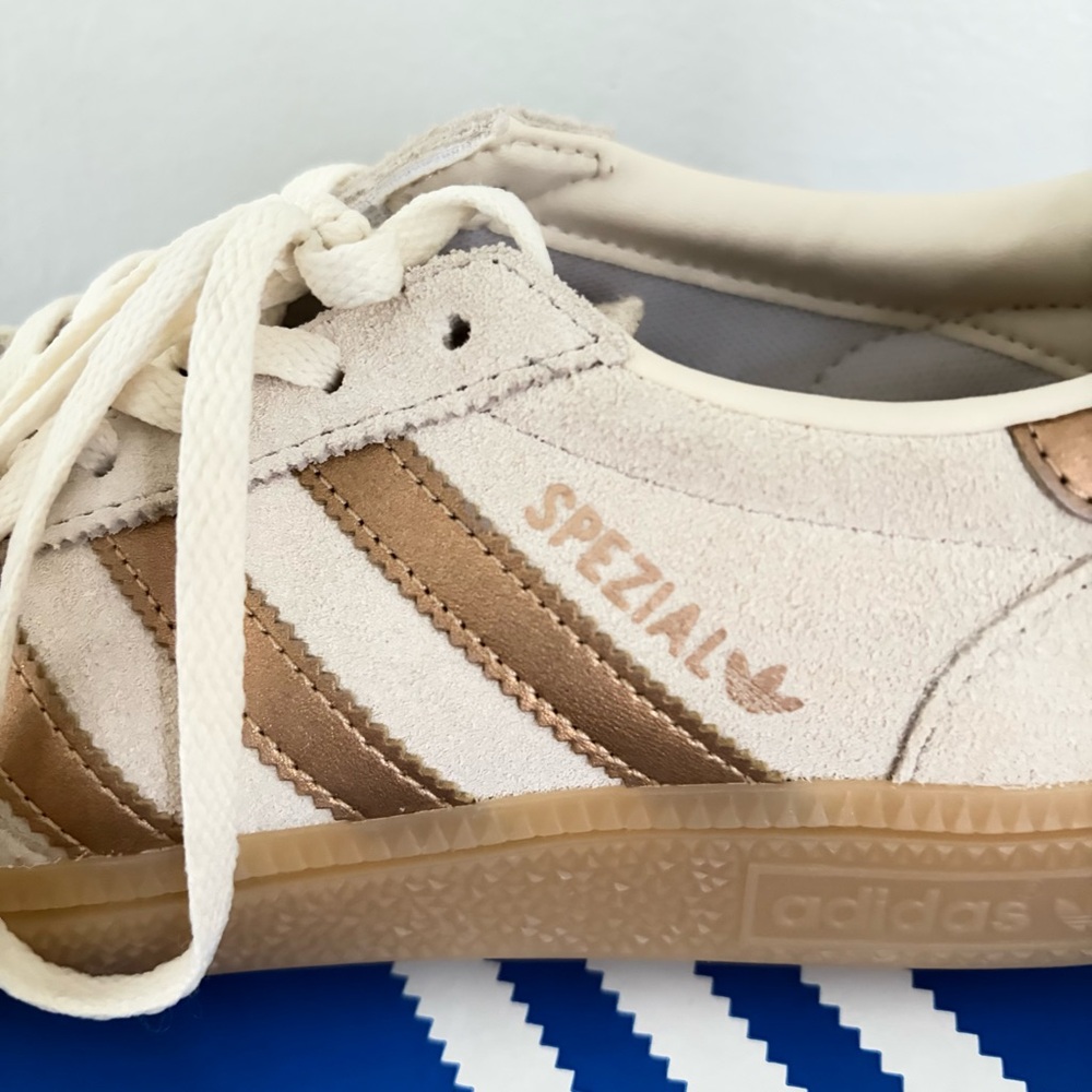 Adidas Spezial Women's (Runs large, size down) - Picture 7 of 11